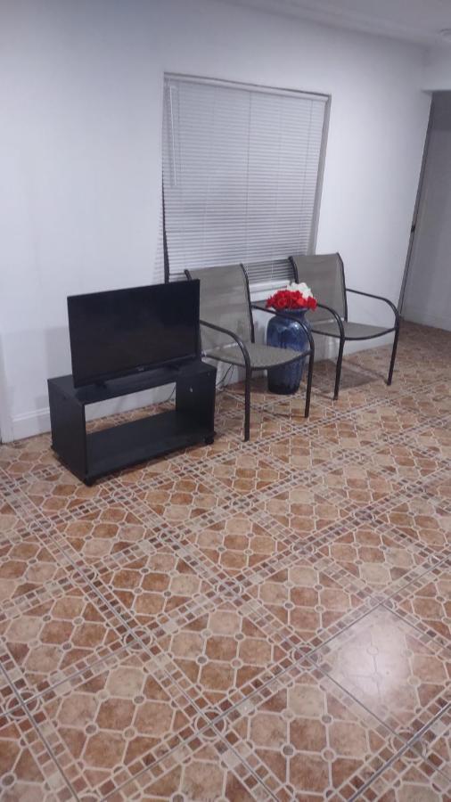 Omar'S Place - Shared Rooms Miami Ngoại thất bức ảnh